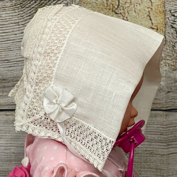 Vintage Bonnet with 'I'm just a little hankie' poem - Picture 5 of 8